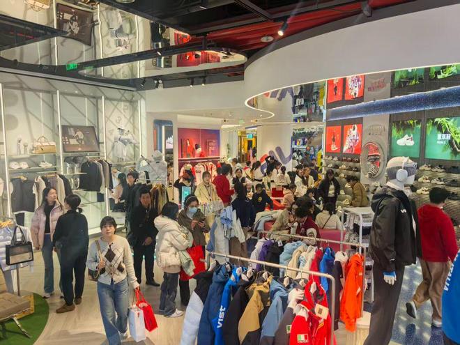 三个一线看广东开局“拼经济”：消费旺、生产忙、创新活